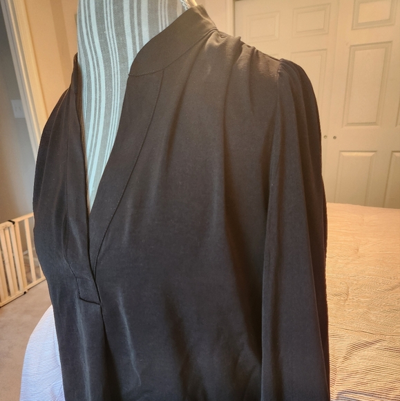 Banana Republic Blouse - Picture 4 of 6